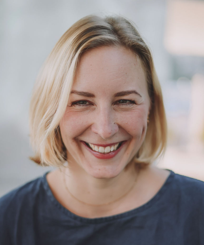 Julia Buchner, Mag.